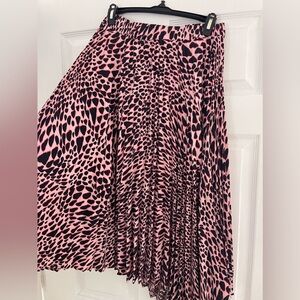TOPSHOP Pleated skirt leopard print pink/ black/navy.